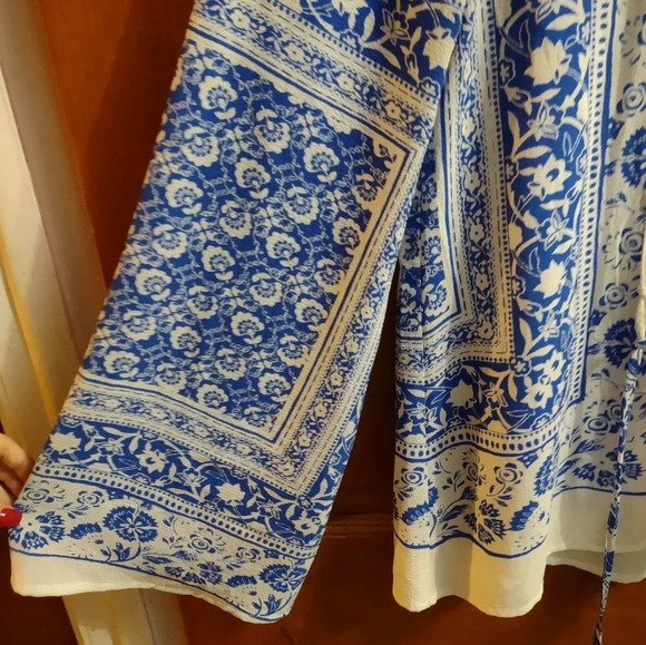 printed long sleeve blouse - Picture 4 of 5